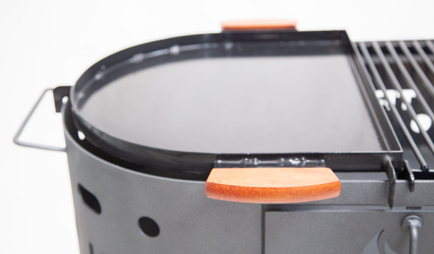 DUOMO OVAL MID SIZED BARBECUE